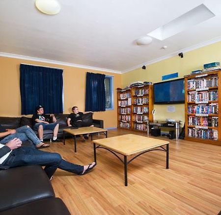 Cronulla Beach Hostel Sydney Exterior photo