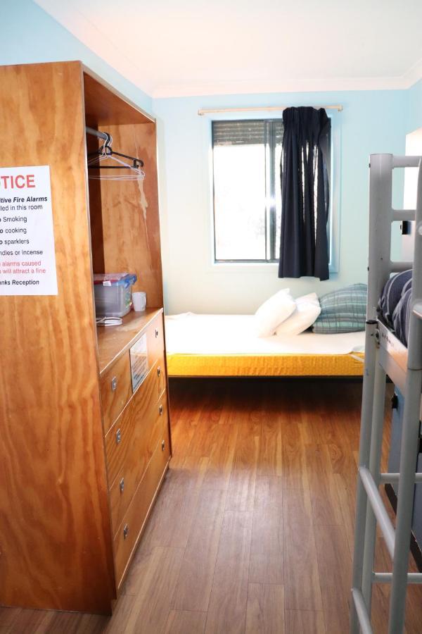 Cronulla Beach Hostel Sydney Exterior photo